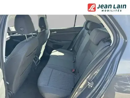 Photo 16 Volkswagen Golf  1.5 eHybrid 204 DSG6