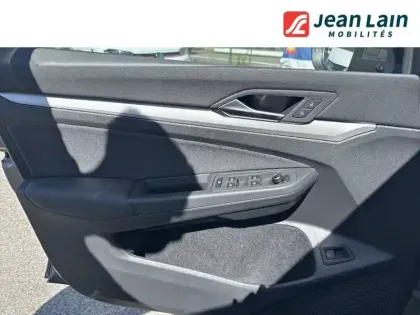 Photo 15 Volkswagen Golf  1.5 eHybrid 204 DSG6