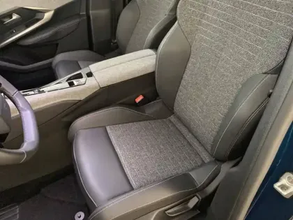 Photo 6 Peugeot 5008  Hybrid 145 ch e-DCS6