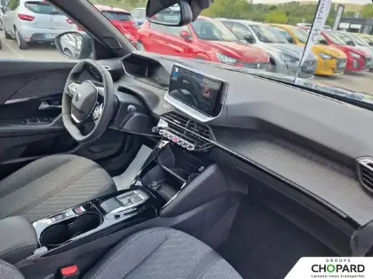 Photo 33 Peugeot 2008  Electrique 54 kWh 156 ch