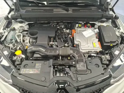 Photo 12 Renault Arkana  E-Tech full hybrid 145 GSR2