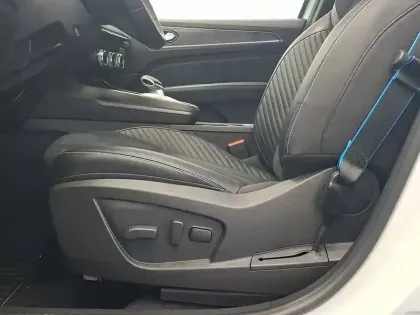 Photo 30 Renault Arkana  E-Tech full hybrid 145 GSR2
