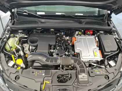 Photo 12 Renault Clio  E-Tech full hybrid 145
