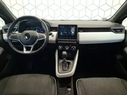 Photo 10 Renault Clio  E-Tech full hybrid 145
