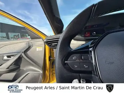 Photo 23 Peugeot 208  PureTech 100 S&S BVM6