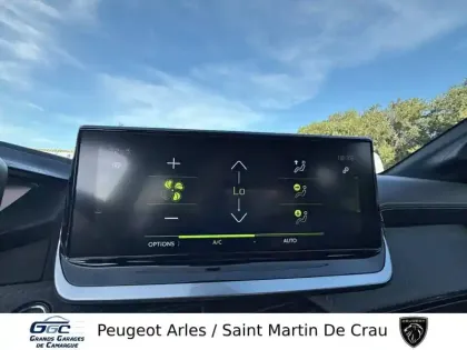 Photo 18 Peugeot 208  PureTech 100 S&S BVM6
