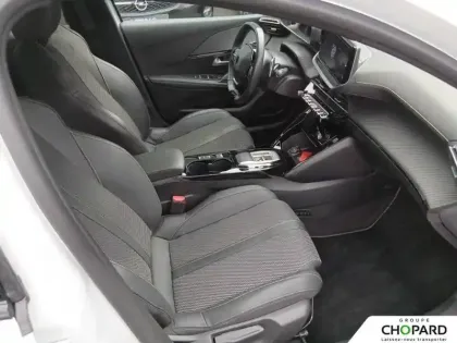 Photo 12 Peugeot 208  Hybrid 100 e-DCS6