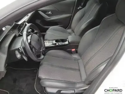 Photo 10 Peugeot 208  Hybrid 100 e-DCS6