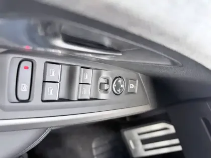 Photo 74 Peugeot 3008  Plug-in Hybrid 195 e-DCS7