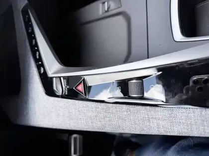 Photo 52 Peugeot 3008  Plug-in Hybrid 195 e-DCS7