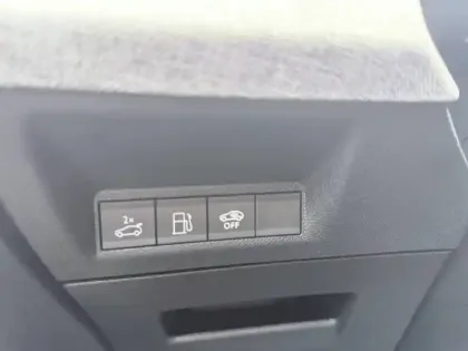 Photo 76 Peugeot 3008  Plug-in Hybrid 195 e-DCS7