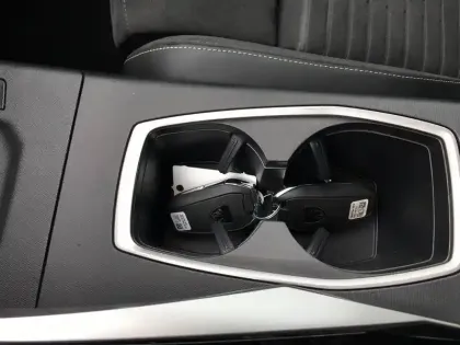 Photo 21 Peugeot 3008  Plug-in Hybrid 195 e-DCS7
