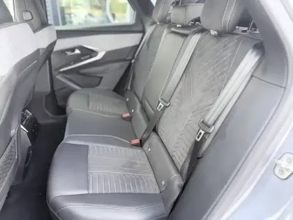 Photo 41 Peugeot 3008  Plug-in Hybrid 195 e-DCS7