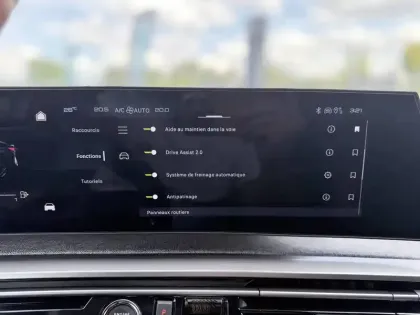 Photo 58 Peugeot 3008  Plug-in Hybrid 195 e-DCS7