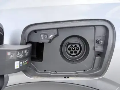 Photo 84 Peugeot 3008  Plug-in Hybrid 195 e-DCS7
