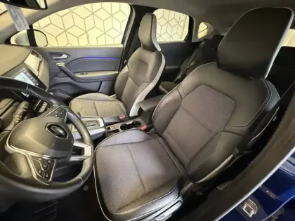 Photo 9 Renault Captur  E-Tech full hybrid 145