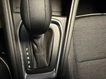 Photo 31 Renault Captur  E-Tech full hybrid 145