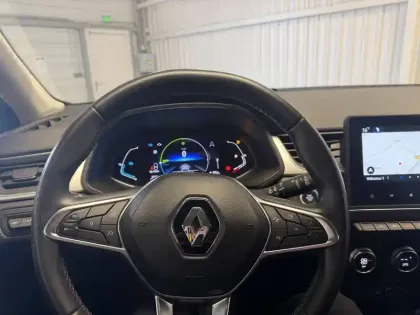 Photo 24 Renault Captur  E-Tech full hybrid 145
