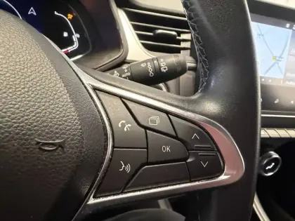 Photo 26 Renault Captur  E-Tech full hybrid 145