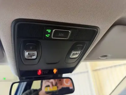 Photo 33 Renault Captur  E-Tech full hybrid 145
