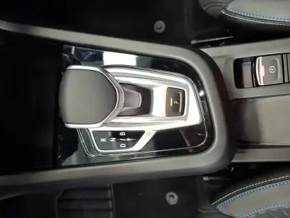 Photo 36 Renault Arkana  E-Tech full hybrid 145 GSR2
