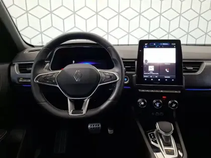 Photo 13 Renault Arkana  E-Tech full hybrid 145 GSR2