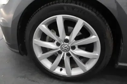 Photo 8 Volkswagen Golf  1.5 TSI 130 EVO BVM6