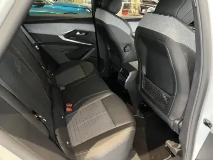 Photo 8 Peugeot 3008  Hybrid 145 e-DCS6