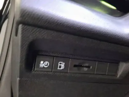 Photo 29 Peugeot 308  PHEV 180 e-EAT8