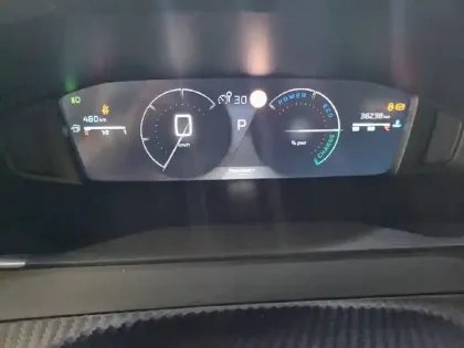 Photo 12 Peugeot 2008  Hybrid 136 e-DCS6
