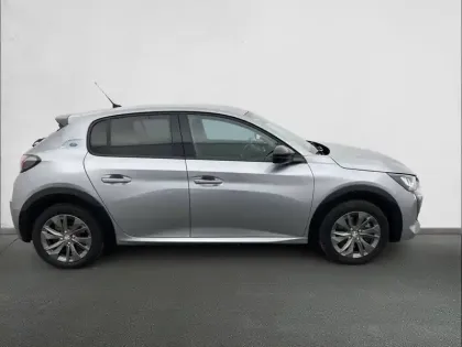 Photo 23 Peugeot 208  Electrique 50 kWh 136ch