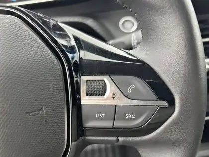 Photo 38 Peugeot 208  Electrique 50 kWh 136ch