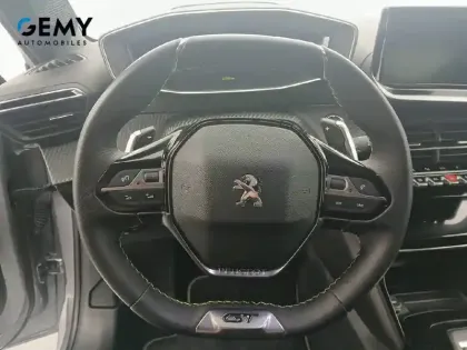 Photo 12 Peugeot 208  PureTech 130 S&S EAT8