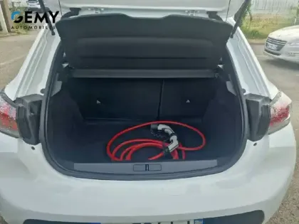 Photo 5 Peugeot 208  Electrique 50 kWh 136ch