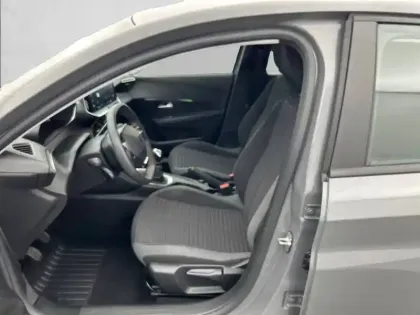 Photo 38 Peugeot 208  PureTech 100 S&S BVM6