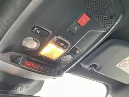 Photo 20 Peugeot 2008  Hybrid 110 e-DCS6