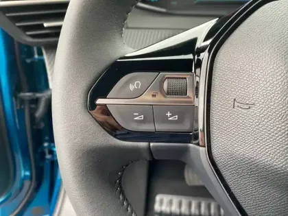 Photo 22 Peugeot 2008  Hybrid 110 e-DCS6