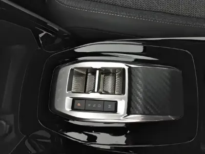 Photo 13 Peugeot 208  Hybrid 100 e-DCS6