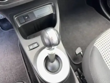 Photo 14 Renault Twingo  III Achat Intégral