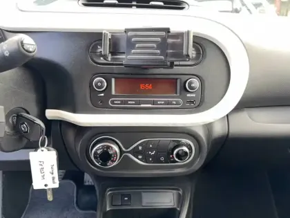 Photo 13 Renault Twingo  III Achat Intégral