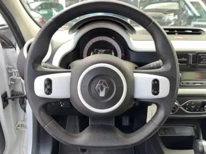 Photo 11 Renault Twingo  III Achat Intégral