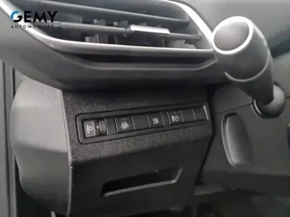 Photo 40 Peugeot 3008  Hybrid 225 e-EAT8
