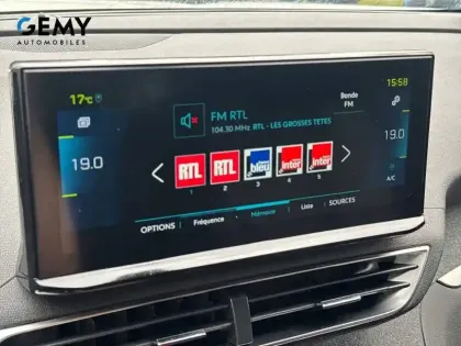 Photo 16 Peugeot 3008  Hybrid 225 e-EAT8
