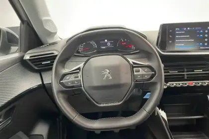 Photo 10 Peugeot 208  PureTech 75 S&S BVM5