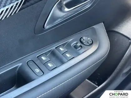 Photo 23 Peugeot 208  Electrique 136ch 50 kWh