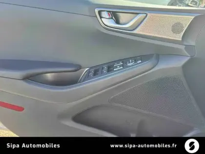 Photo 26 Hyundai Ioniq  Plug-in 141 ch