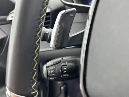 Photo 55 Peugeot 2008  PureTech 130 S&S EAT8