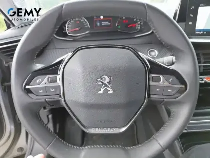 Photo 19 Peugeot 2008  PureTech 100 S&S BVM6