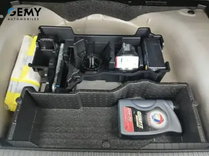 Photo 43 Peugeot 2008  PureTech 100 S&S BVM6