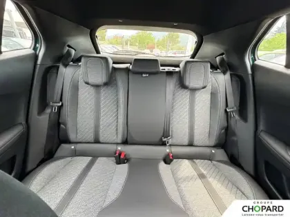 Photo 37 Peugeot 2008  Electrique 54 kWh 156 ch